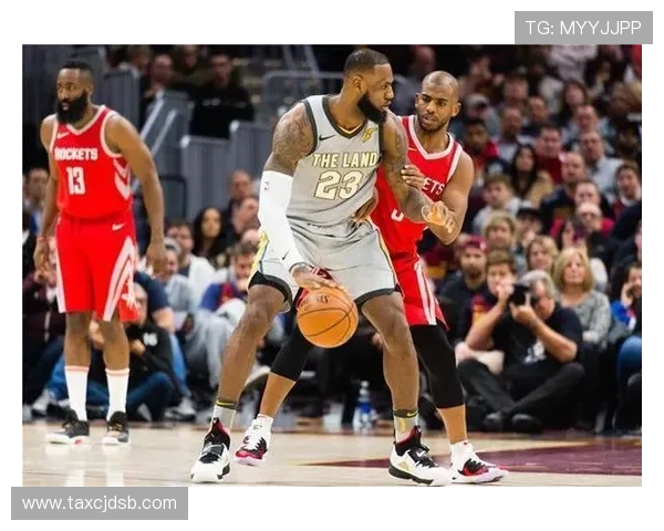 强强对决雷霆七人齐发力实现得分上双的精彩瞬间